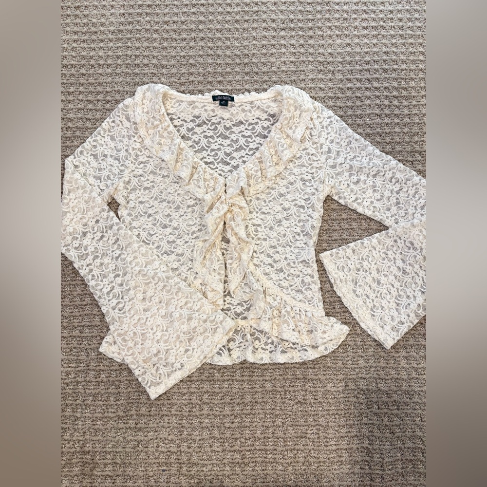Wild Fable V-Neck Flyaway Brushed Lace Top